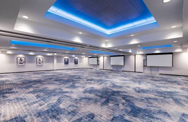 Doubletree Hotel by Hilton San Francisco South Airport Blvd