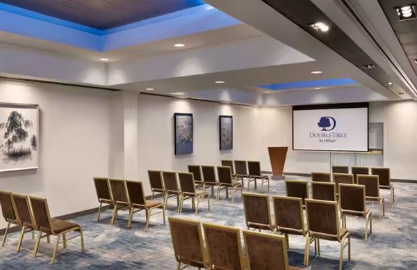 Doubletree Hotel by Hilton San Francisco South Airport Blvd