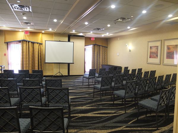 Holiday Inn Express Riverport