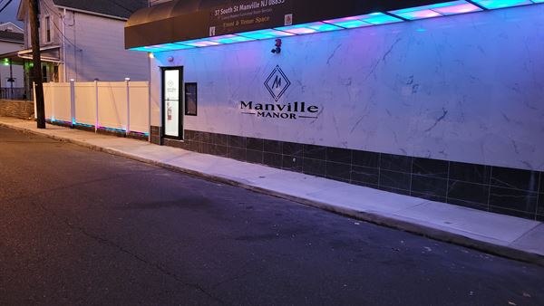 Manville Manor