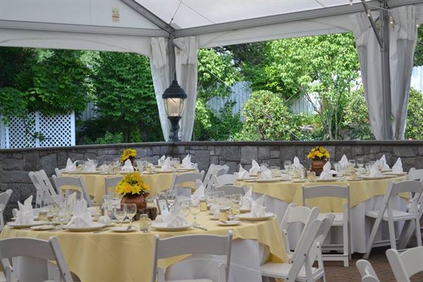 Amber Room Colonnade