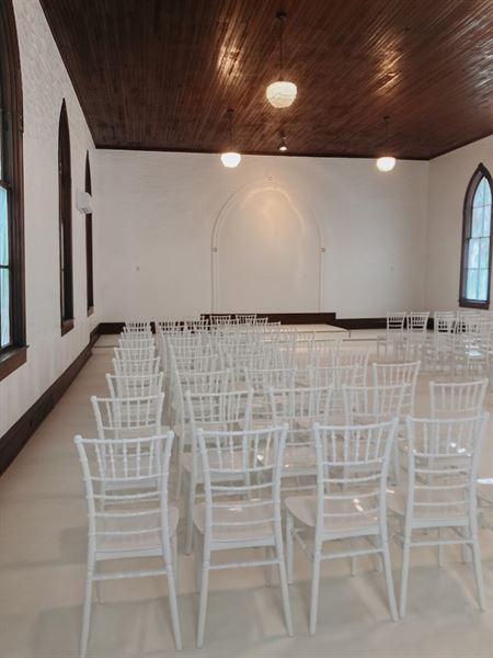 The White Chapel : By Lyn Michael