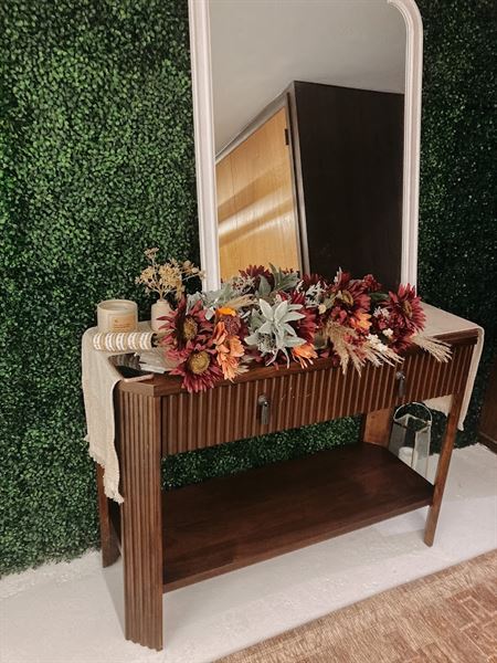 The White Chapel : By Lyn Michael