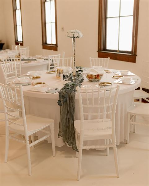 The White Chapel : By Lyn Michael