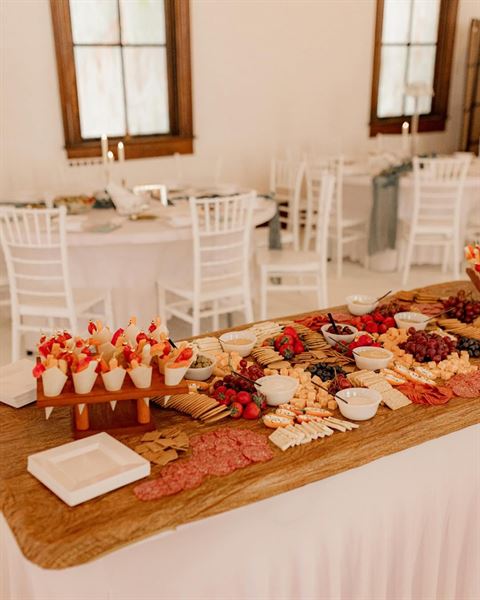 The White Chapel : By Lyn Michael