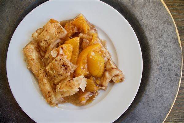 Aunt Evelyn's Peach Cobbler