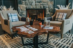 Navigator Bar & Lounge