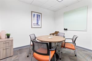 The Hill Huddle Room