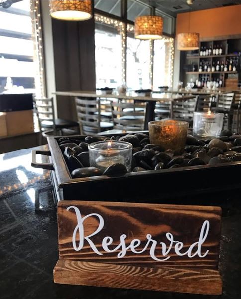 Nosh Restaurant and Wine Lounge