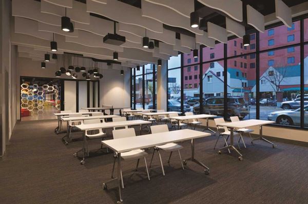 Radisson RED Minneapolis Downtown