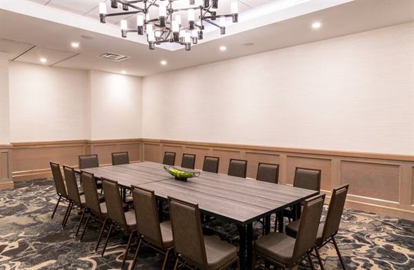 DoubleTree by Hilton Denver Cherry Creek