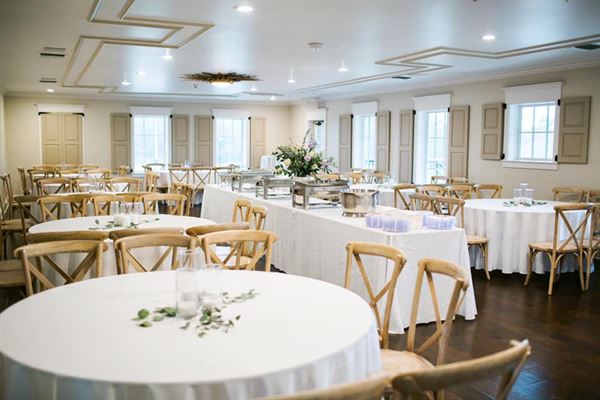 Oak Crossing - Home of The Gazebo, The TreeHouse, and The Bridal Suite