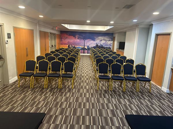 Best Western Premier Toronto Airport Carling View Hotel