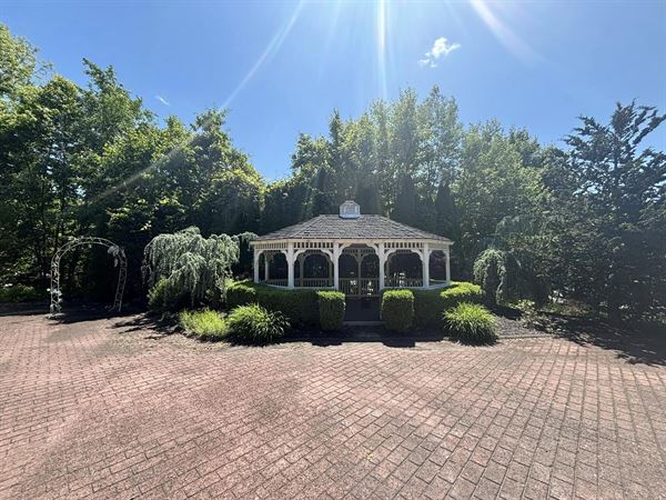 Best Western Plus Clarks Summit Scranton