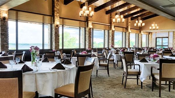 deCordova Bend Country Club Clubhouse