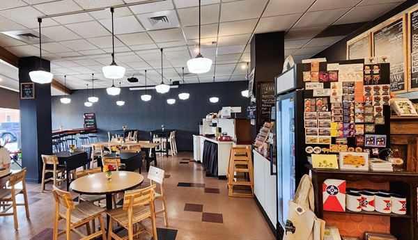 Watermark Books & Cafe