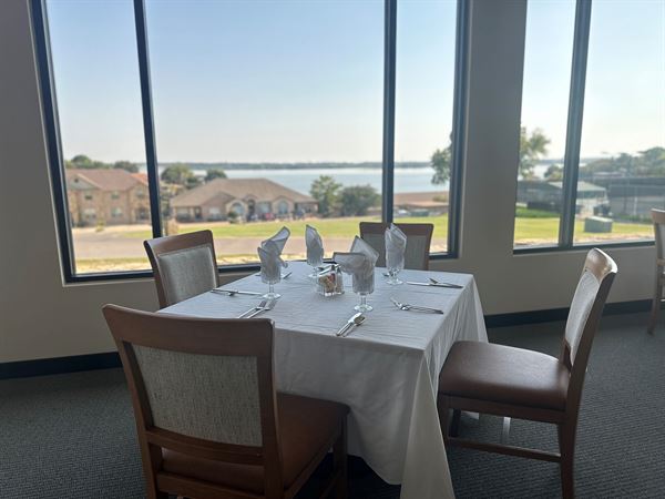 deCordova Bend Country Club Clubhouse