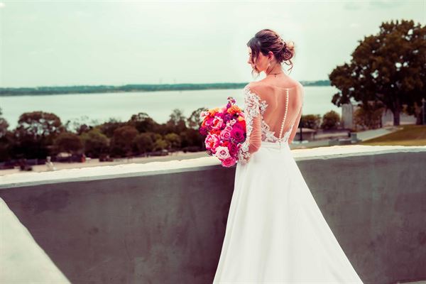 deCordova Bend Country Club Clubhouse