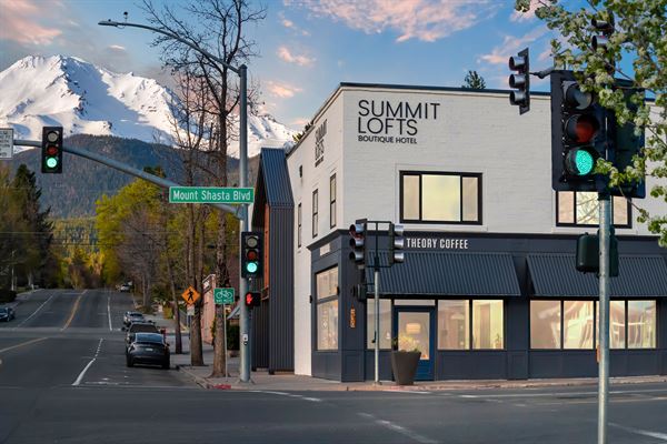 Summit Lofts Boutique Hotel