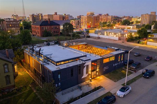 Detroit Shipping Company