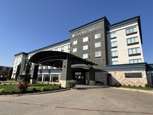DoubleTree by Hilton Fort Worth Fossil Creek
