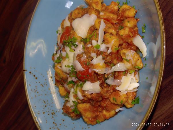 New Village Pizzeria and Bar