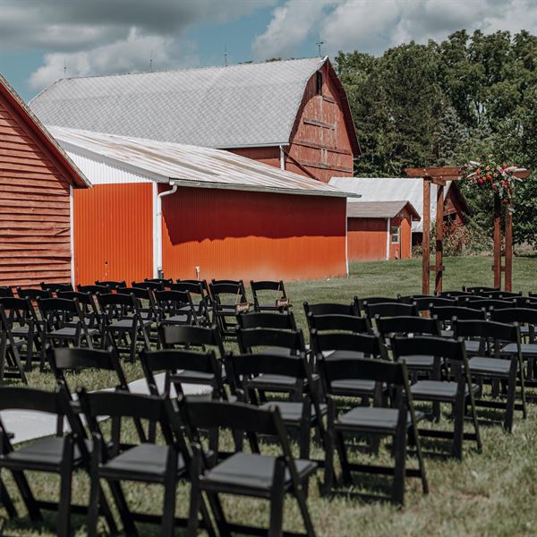 Morgan Acres Farm Wedding and Events