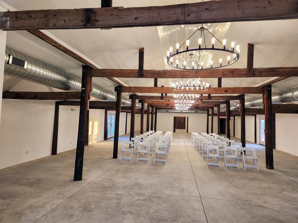 Magnolia Manor Venue, Farm, and Inn