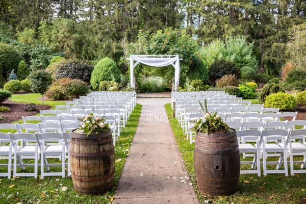 Dayna's Party Rentals and Catering