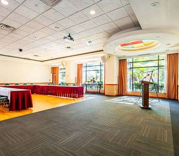 Four Points by Sheraton Vancouver Airport