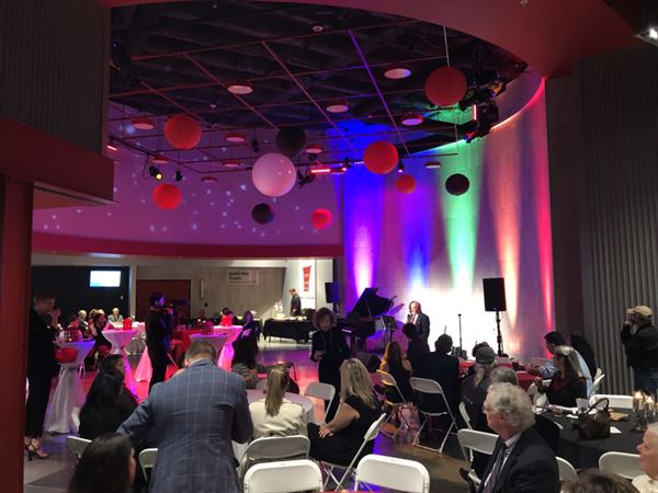 Redhouse Arts Center