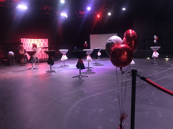 Redhouse Arts Center