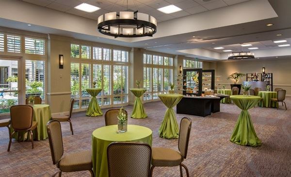 DoubleTree by Hilton Hotel San Diego - Mission Valley