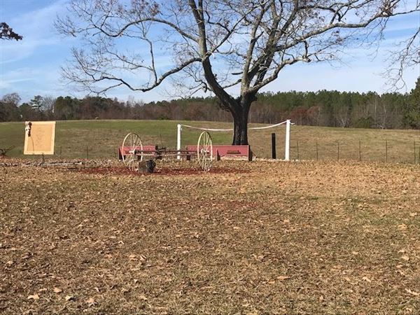 Dreams 2 Come Wedding and Event Venue, LLC