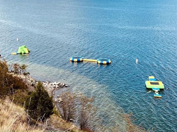 La Casa Lakeside Resort