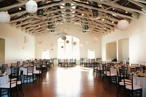 Palm Harbor, White Chapel and Harbor Hall