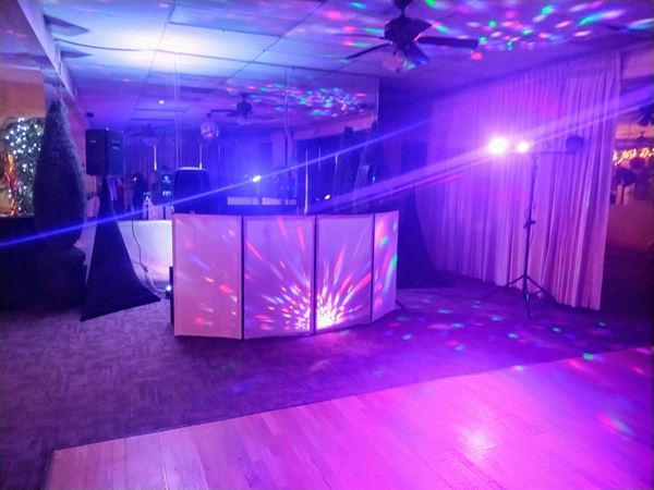LD's Karaoke & DJ Services