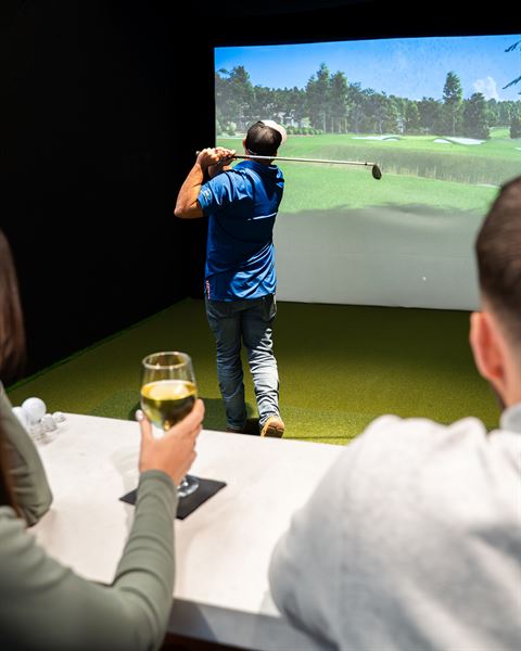 The Greens Indoor Golf & Bar