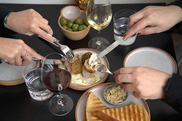 LOOP LINE | Bottle Shop & Wine Bar