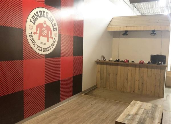 LumberJaxe Axe Throwing Hall - Ottawa