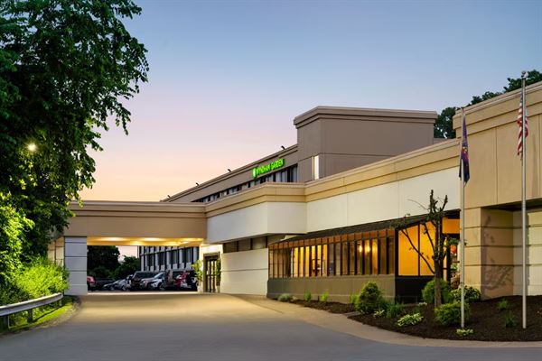 Wyndham Garden Pittsburgh Airport