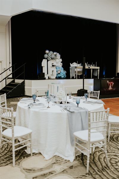 DoubleTree by Hilton at the Entrance to Universal Orlando