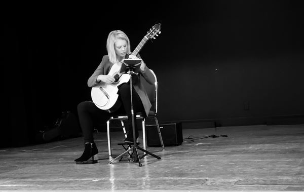 Louise Southwood, Classical Guitarist