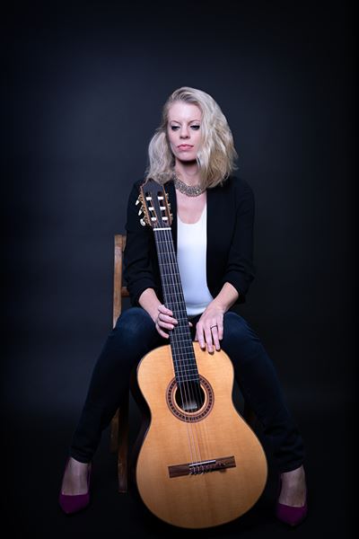 Louise Southwood, Classical Guitarist