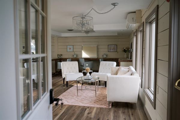 Sandstone Valley Farms