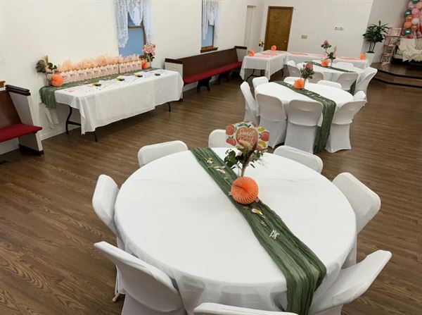 Mott's Up North Wedding & Event Venue