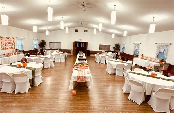 Mott's Up North Wedding & Event Venue