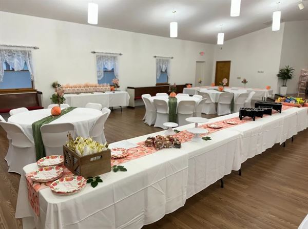 Mott's Up North Wedding & Event Venue