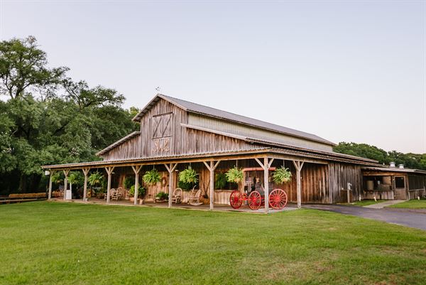 Oak Hollow Farm