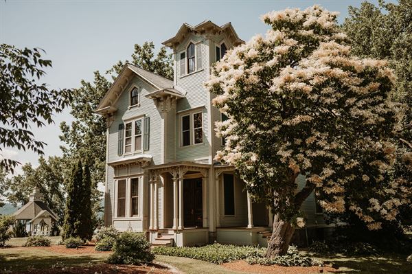 An Affair By the Lake